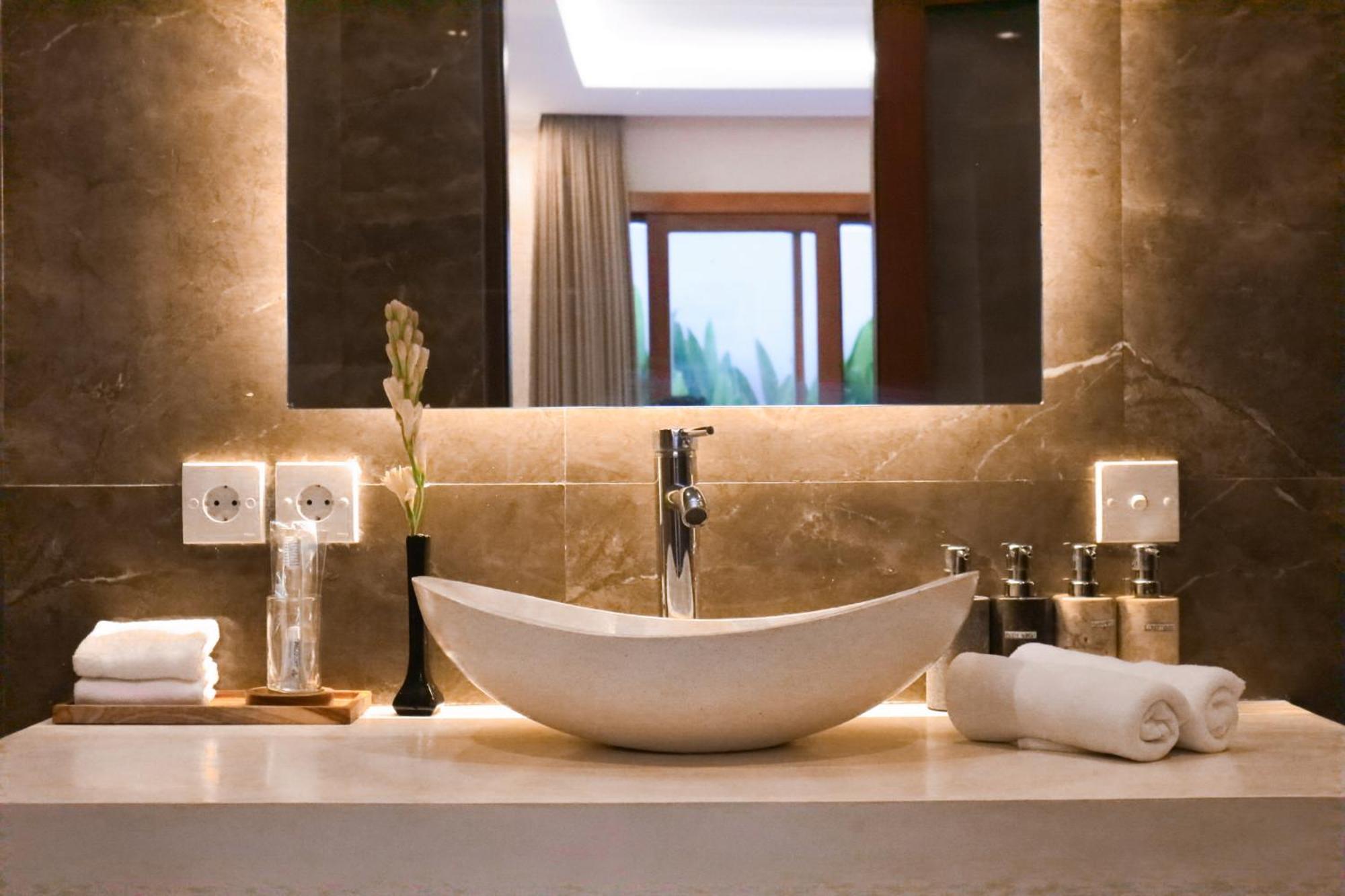 2br With Private Pool Sinergi * Seminyak (Bali)