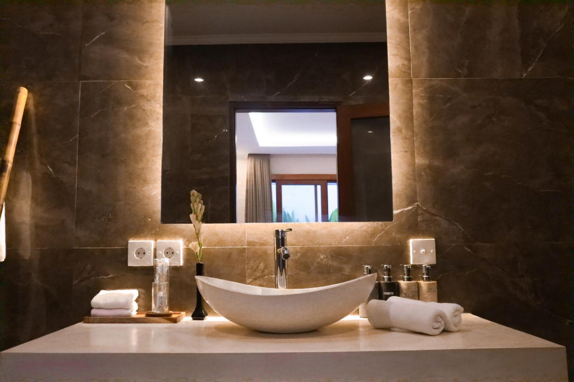 2br With Private Pool Sinergi Villa Seminyak (Bali)